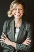 Leiter, Emily Dudak