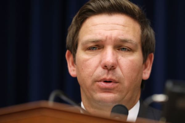 DeSantis's Controversial Migrant Relocation Bill Passes Into Law