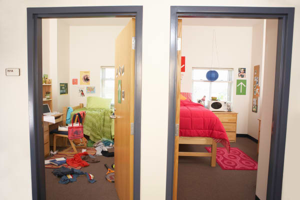 Do College Students Need Dorm Room Insurance?