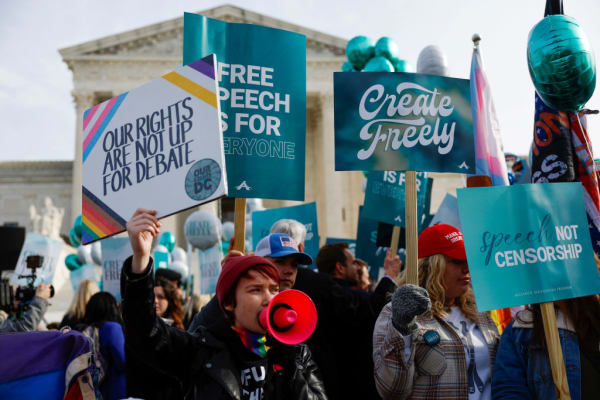 SCOTUS Sides With Freedom of Religion in Battle Between First and Fourteenth Amendments