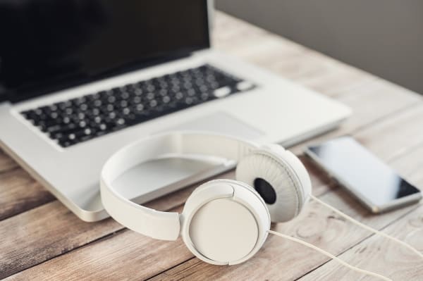 What Are the Best Legal Podcasts for Nonlawyers?
