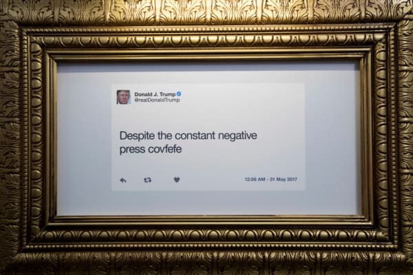 Justice Dept. Asks SCOTUS to Let Trump Block  Twitter Critics