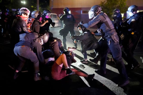 Ninth Circuit Lifts Order Protecting Journalists and Legal Observers in Portland