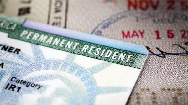 Can I Vote With a Green Card?