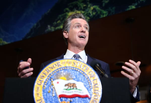Fox News in Familiar Waters as Governor of California Sues for Defamation