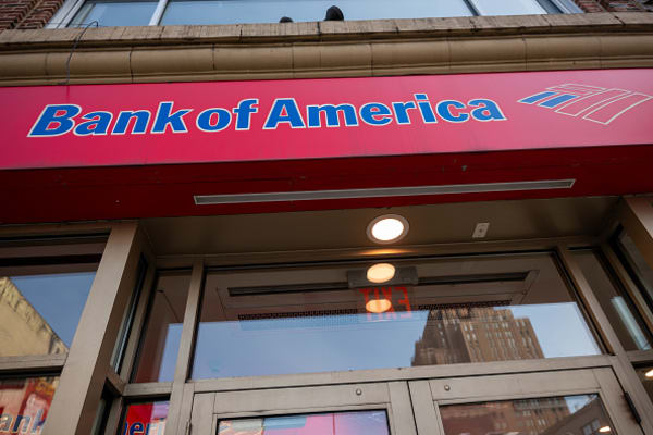 Bank of America Faces Legal Challenges Over Overdraft Fees and Pandemic Relief Promises
