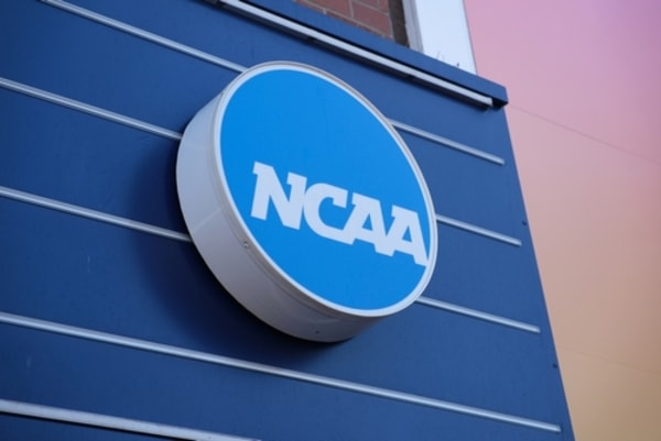 College Point-Shaving Scheme Nets Federal Charges for 26 Basketball Players and Bettors