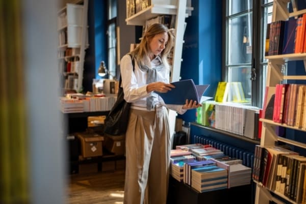 Billionaire Author Sued: Lawsuit Claims She Stole Memories