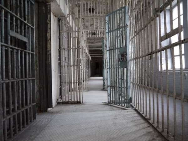 Does Alabama’s New Execution by Nitrogen Gas Violate the Eighth Amendment?